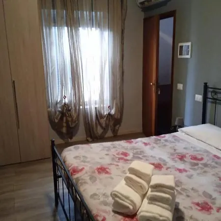 B&belen Selfcheck-in No Francesi Grazie * 帕爾馬